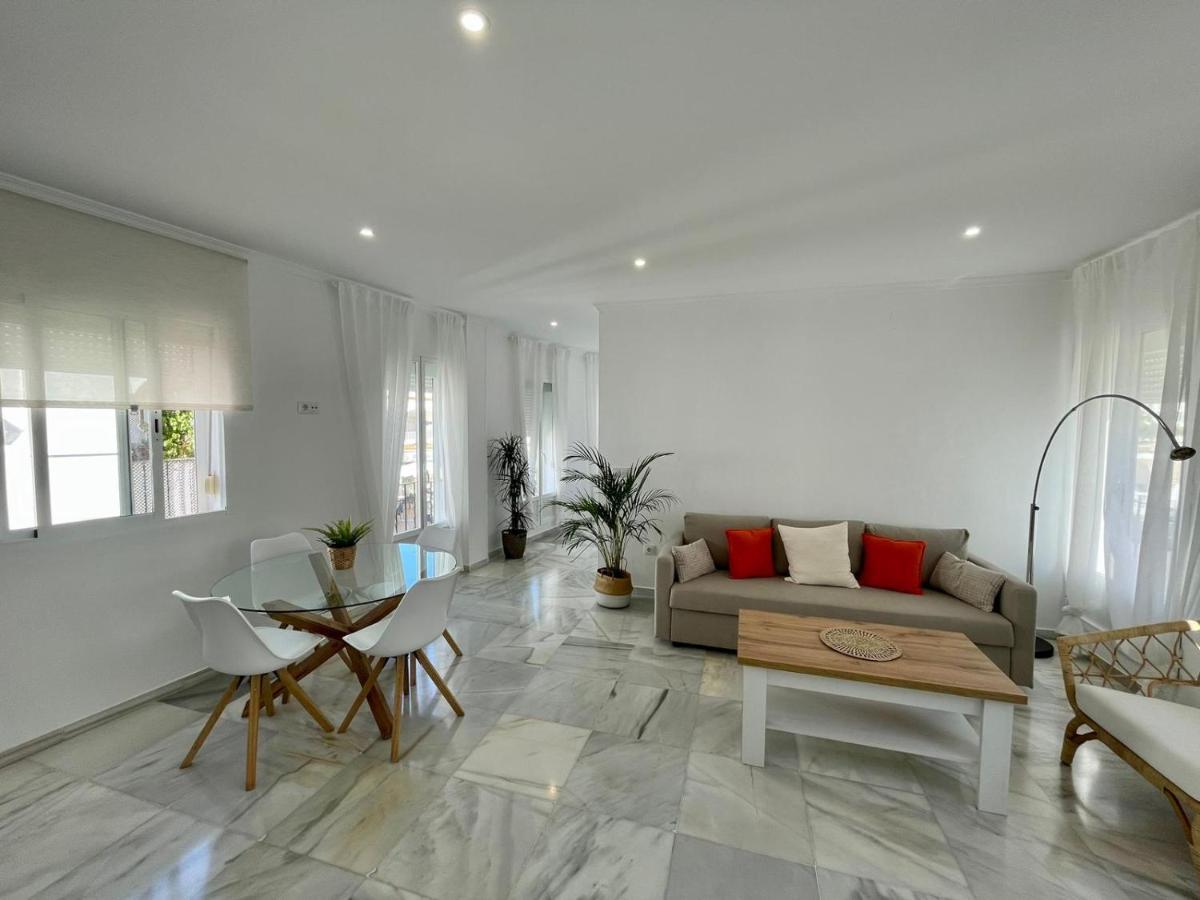 apartamentos la reina Arcos de la Frontera Exterior foto